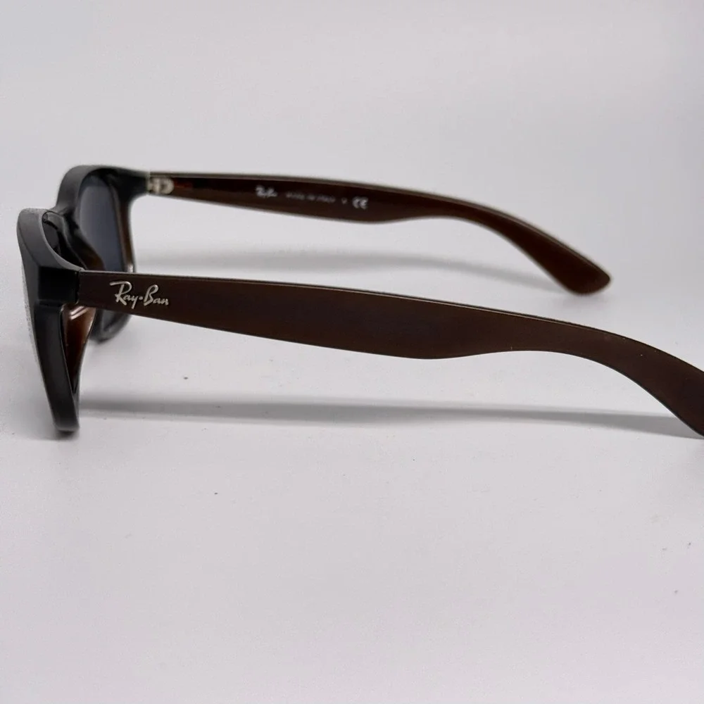 Ray-Ban RB4187 Chris Sunglasses Brown Tortoise Grey Lens 55mm Made in Italy